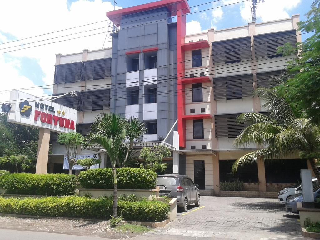 Hotel Fortuna Surabaya Eksteriør billede