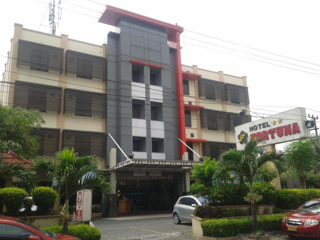 Hotel Fortuna Surabaya Eksteriør billede