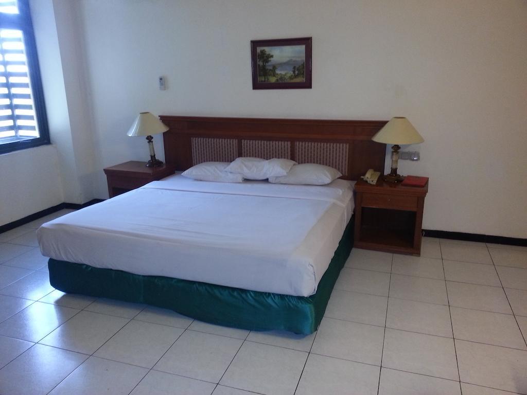 Hotel Fortuna Surabaya Eksteriør billede